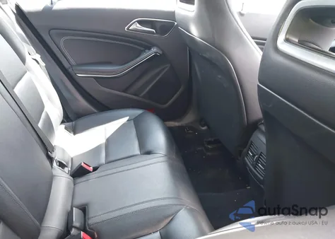 2014 Mercedes-Benz Cla 250 z USA, uszkodzony, nr VIN WDDSJ4EB0EN062618